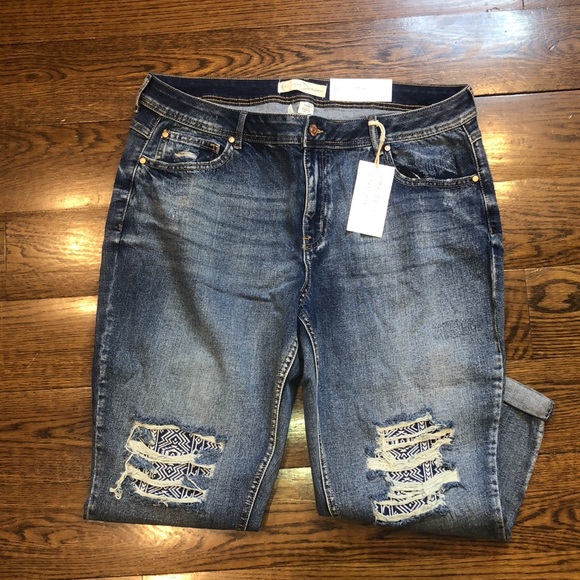 DENIM Women’s Hi-Rise Girlfriend Crop Patch Jeans Size 18w - Picture 7 of 11